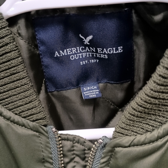 American Eagle Outfitters Green Bomber Jacket with Ribbed Collars - Picture 3 of 9